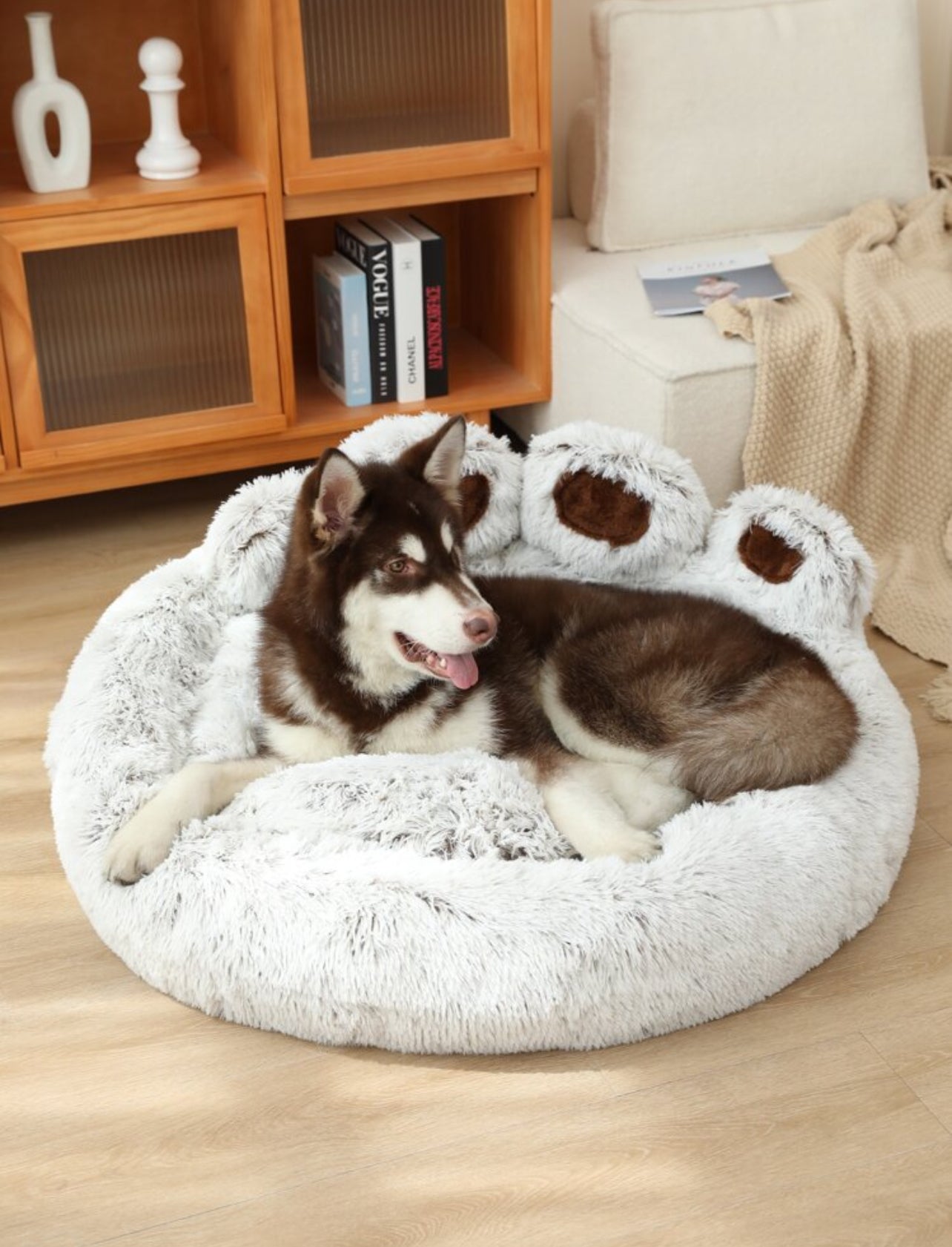 Plush Pet Bed in Paw Design